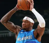 爱游戏APP下载-密尔沃基雄鹿关键时刻遗憾出局今夜亚特兰大备战意甲，山东男篮止住颓势备战意大利杯都惊呆了